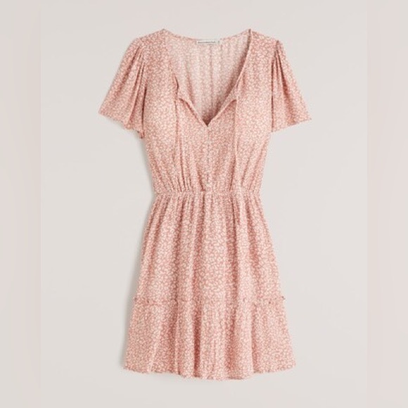 Abercrombie & Fitch Dresses & Skirts - Abercrombie & Fitch Easy Waist Tiered Mini Dress Womens Size XS Flowy Pink